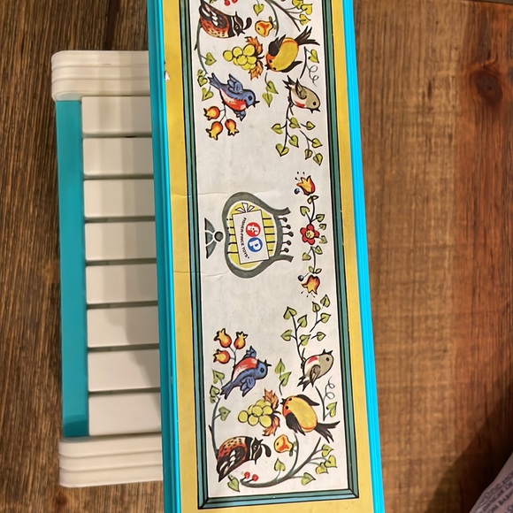 Fisher Price Change a Tune Piano, 3 Tunes Vintage reproduction - Picture 4 of 8